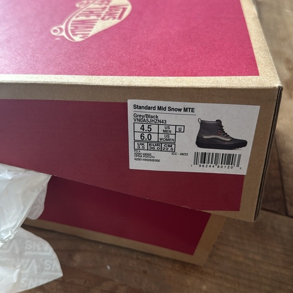 NIB Vans standard MTE snow boot az 4.5 men 6 woman black and gray - Picture 3 of 7